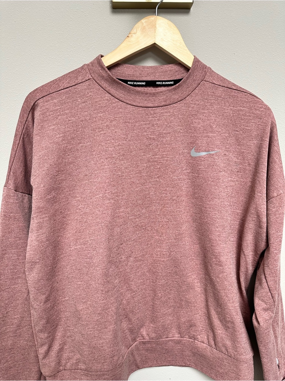 Nike Womenās Rose Heather Crewneck Dry Fit Running top